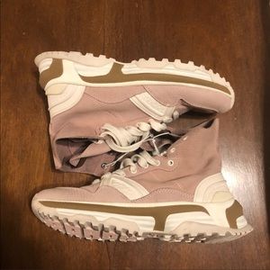 COACH C243 High-Top Sneakers size 6B